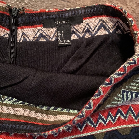 Printed Shorts - Picture 2 of 5